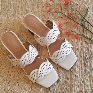 Joie Society Ivory Perforated Strap Block Heel Slip On Sandals Size 6.5M